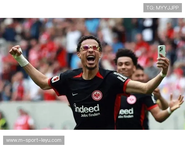 曝利物浦欲签下德甲中场,补强阵容深度,利物浦中锋引援 曝利物浦欲签下德甲中场,补强阵容深度,利物浦中锋引援